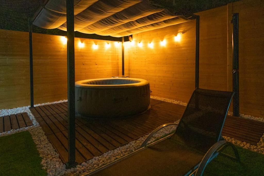 Private Paradise On Cozy Campsite, Jacuzzi, Netflix Лас Гальетас Экстерьер фото